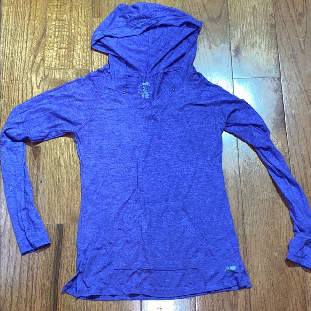 2/$15 Avia long sleeve top